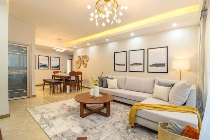 Upscale 3bd 2 & Half Bath Kilimani With Pool & Gym Apartment Nairobi