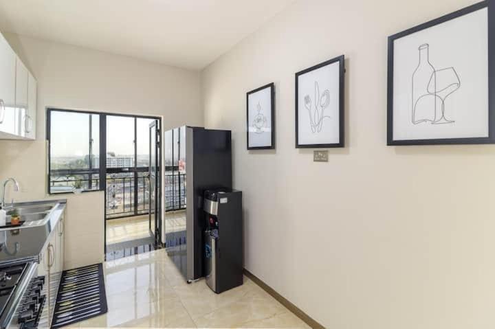 Upscale 3bd 2 & Half Bath Kilimani With Pool & Gym Apartment Nairobi