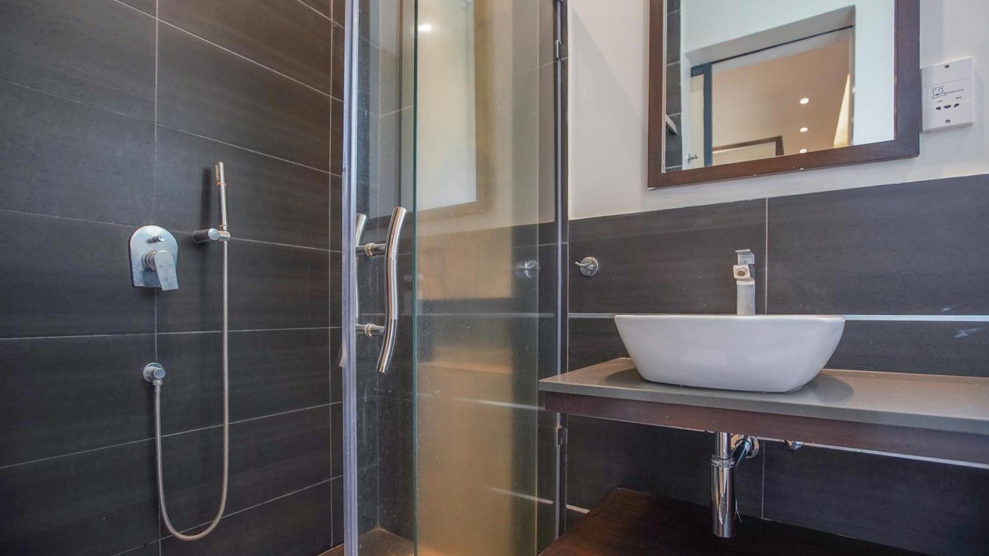 Warwick Centre Apartment *