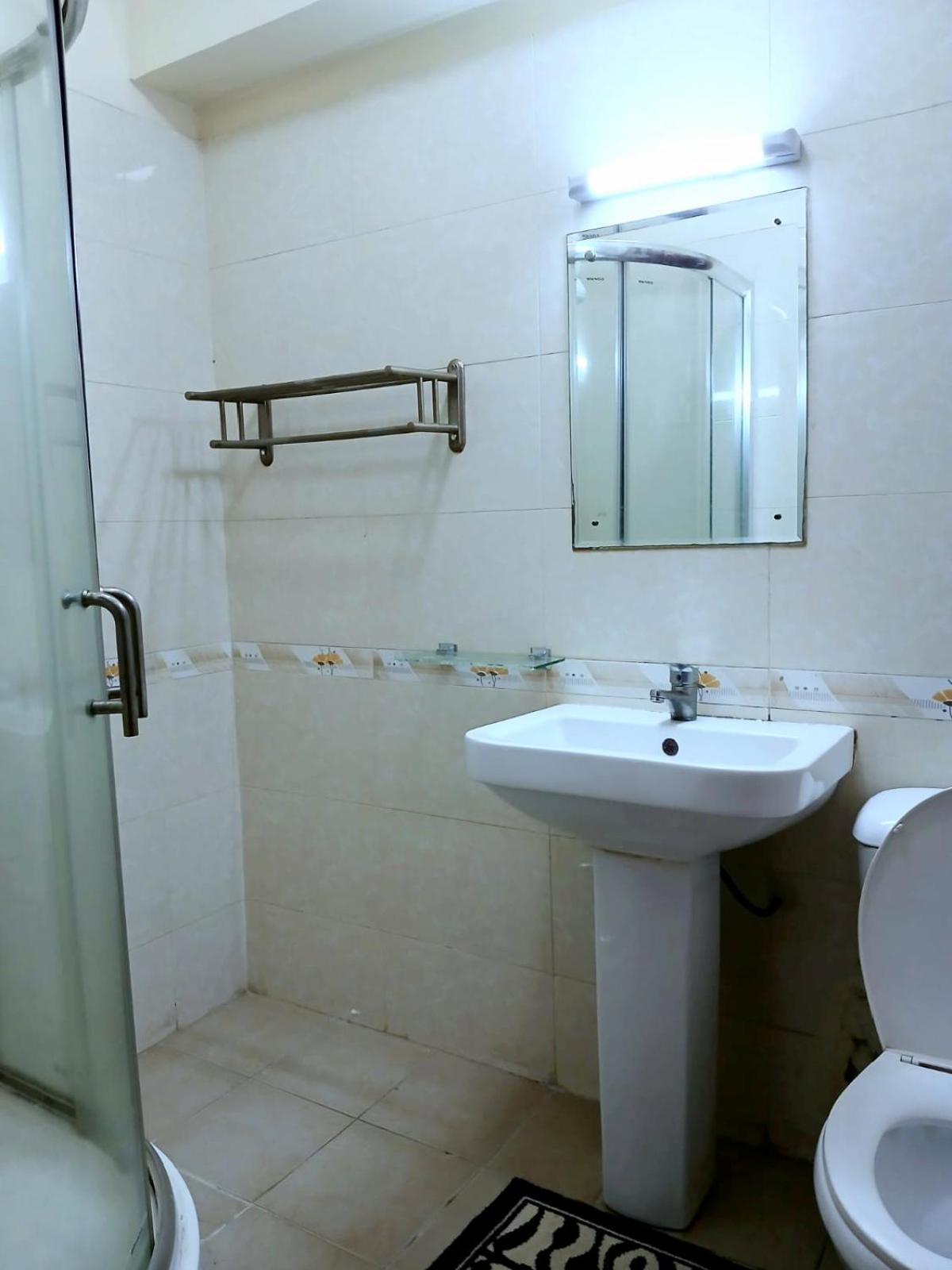 House Share-lavington Room1