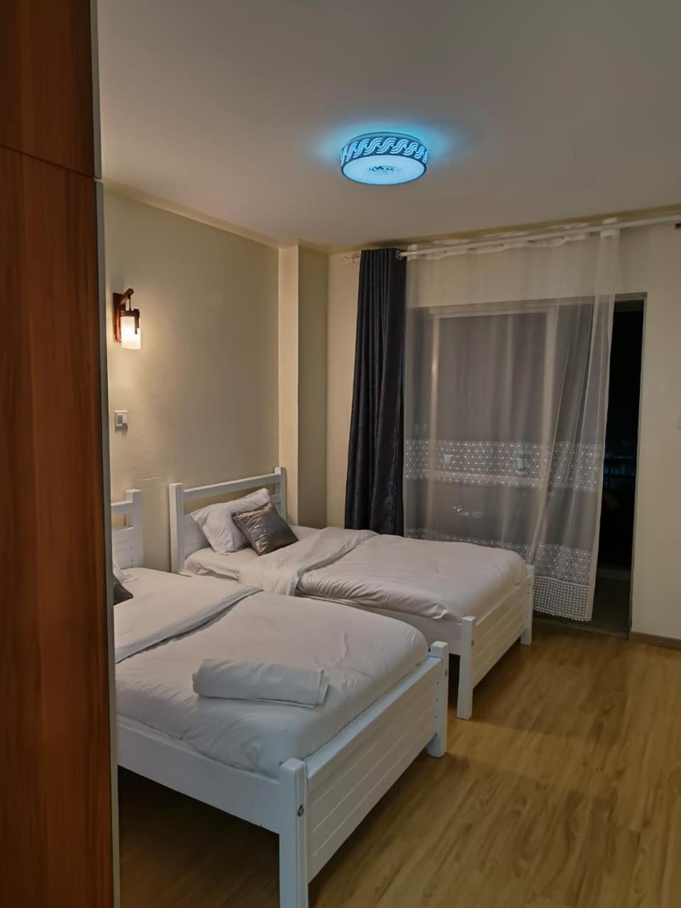 Sapphire Court * Nairobi