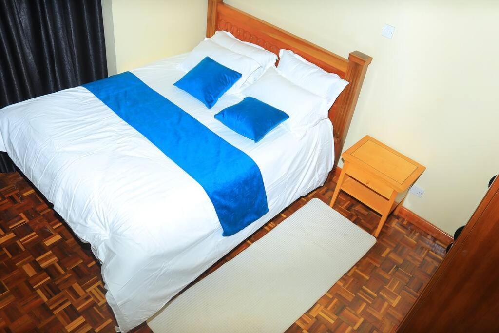 Homely 1 Bedroom With A Balcony, Westlands Apartment