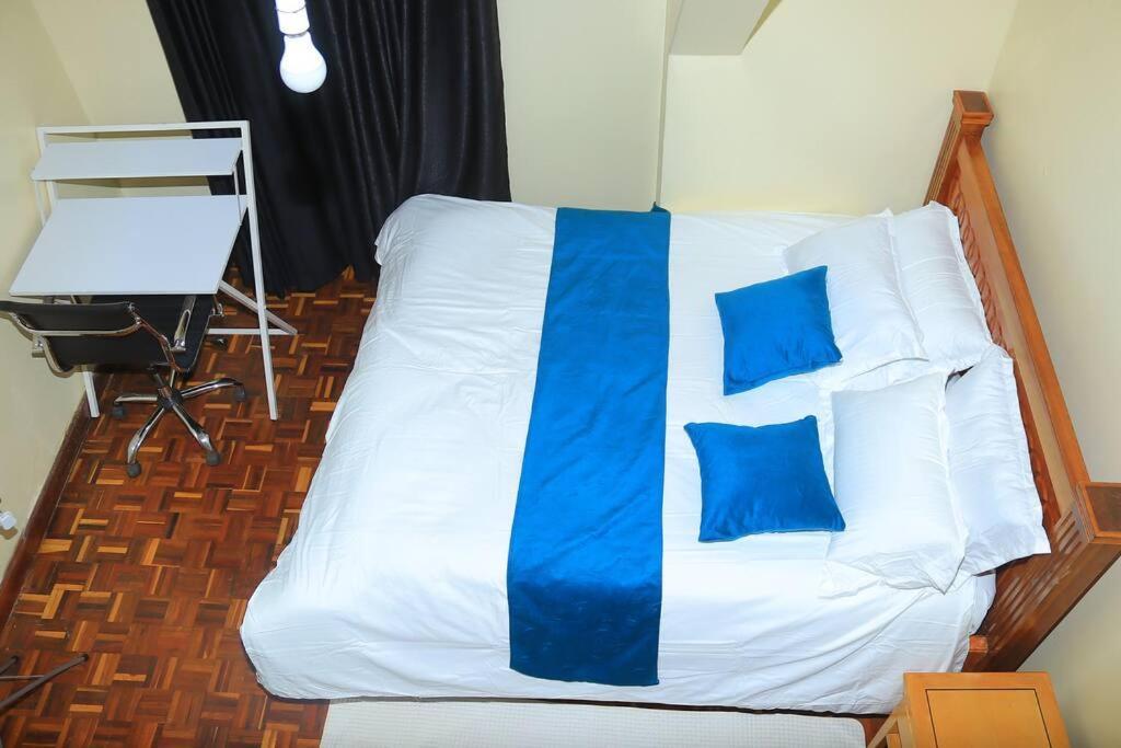Apartment Homely 1 Bedroom With A Balcony, Westlands Nairobi