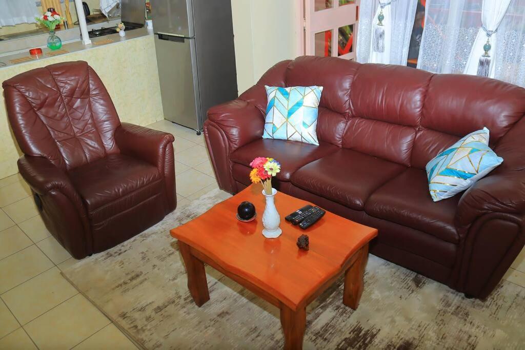 Homely 1 Bedroom With A Balcony, Westlands