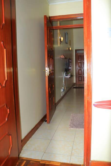 Homely 1 Bedroom With A Balcony, Westlands Apartment