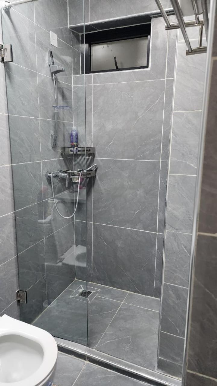 Cozy In Kilimani Near Yaya Center Apartment *