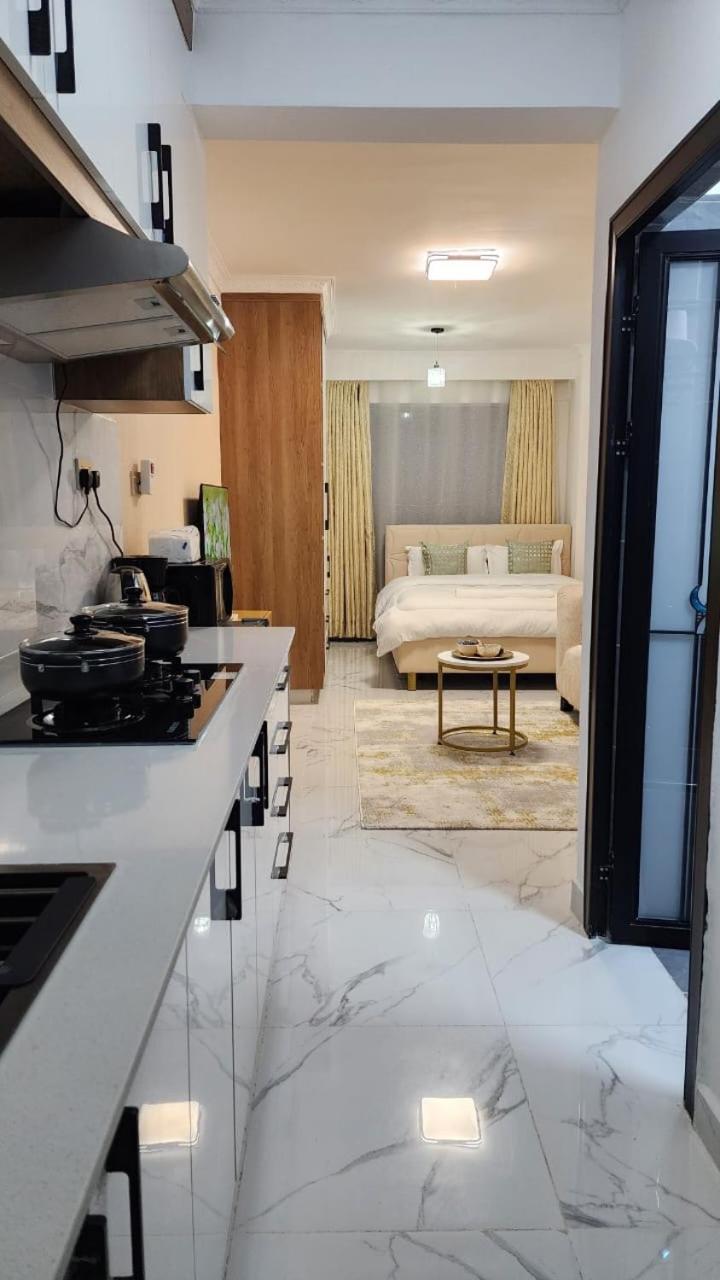Cozy In Kilimani Near Yaya Center Apartment