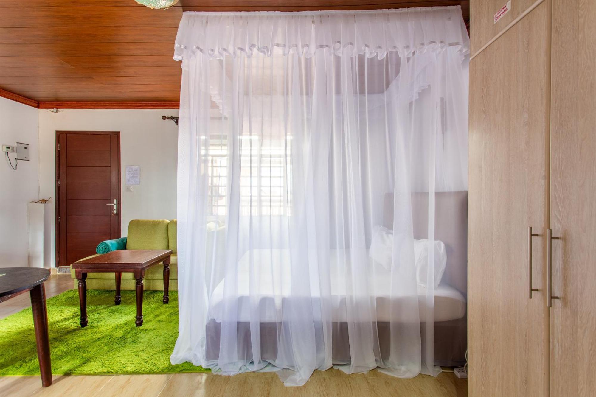 Spacious Penthouse Rooftop With King Bed Nairobi
