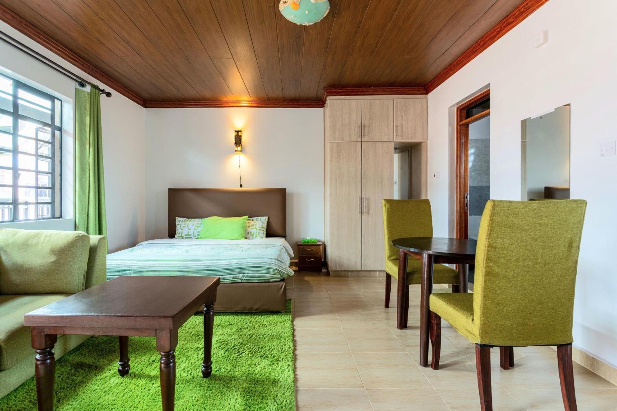 Spacious Penthouse Rooftop With King Bed Apartment Nairobi