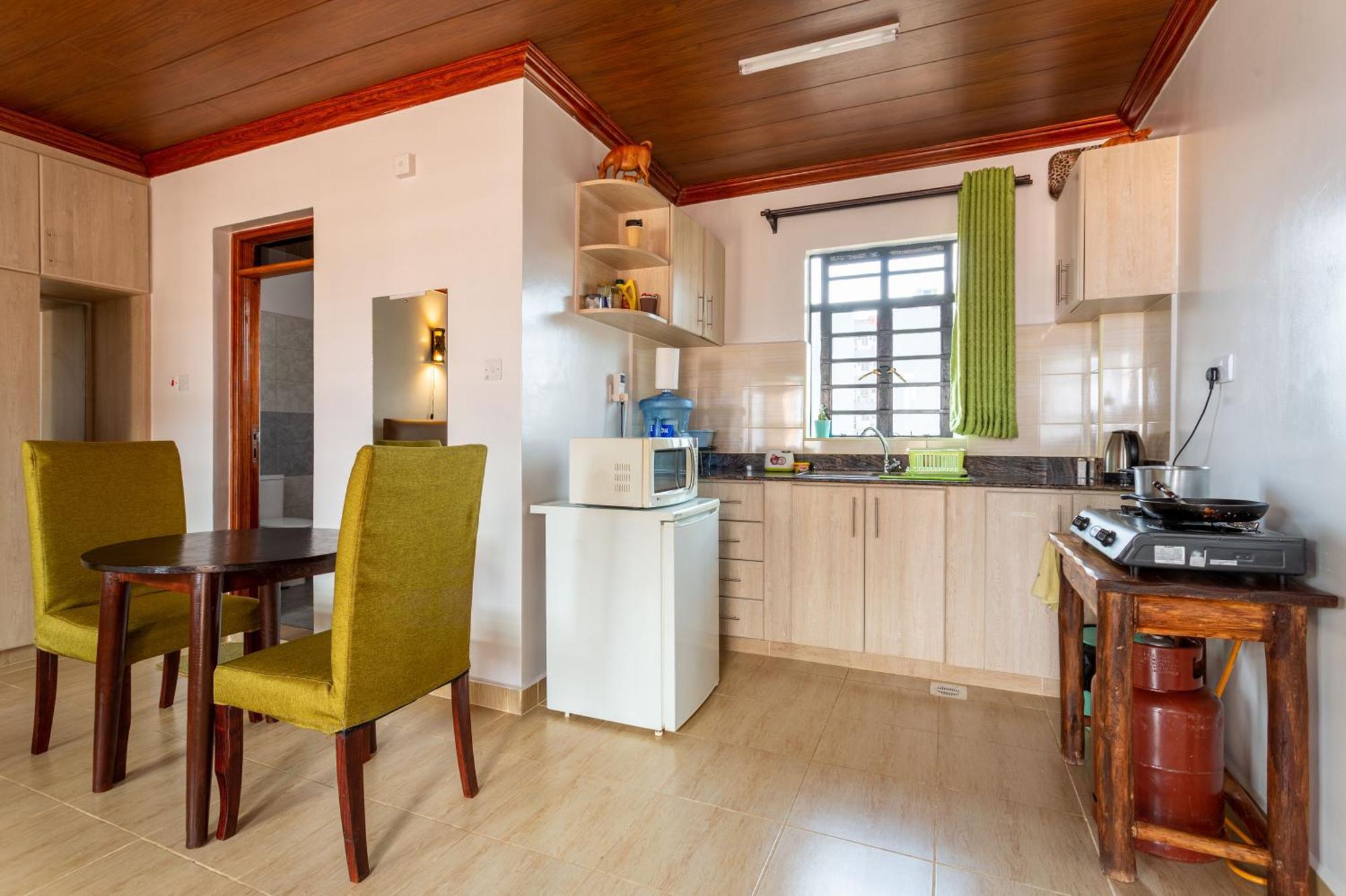 Spacious Penthouse Rooftop With King Bed *