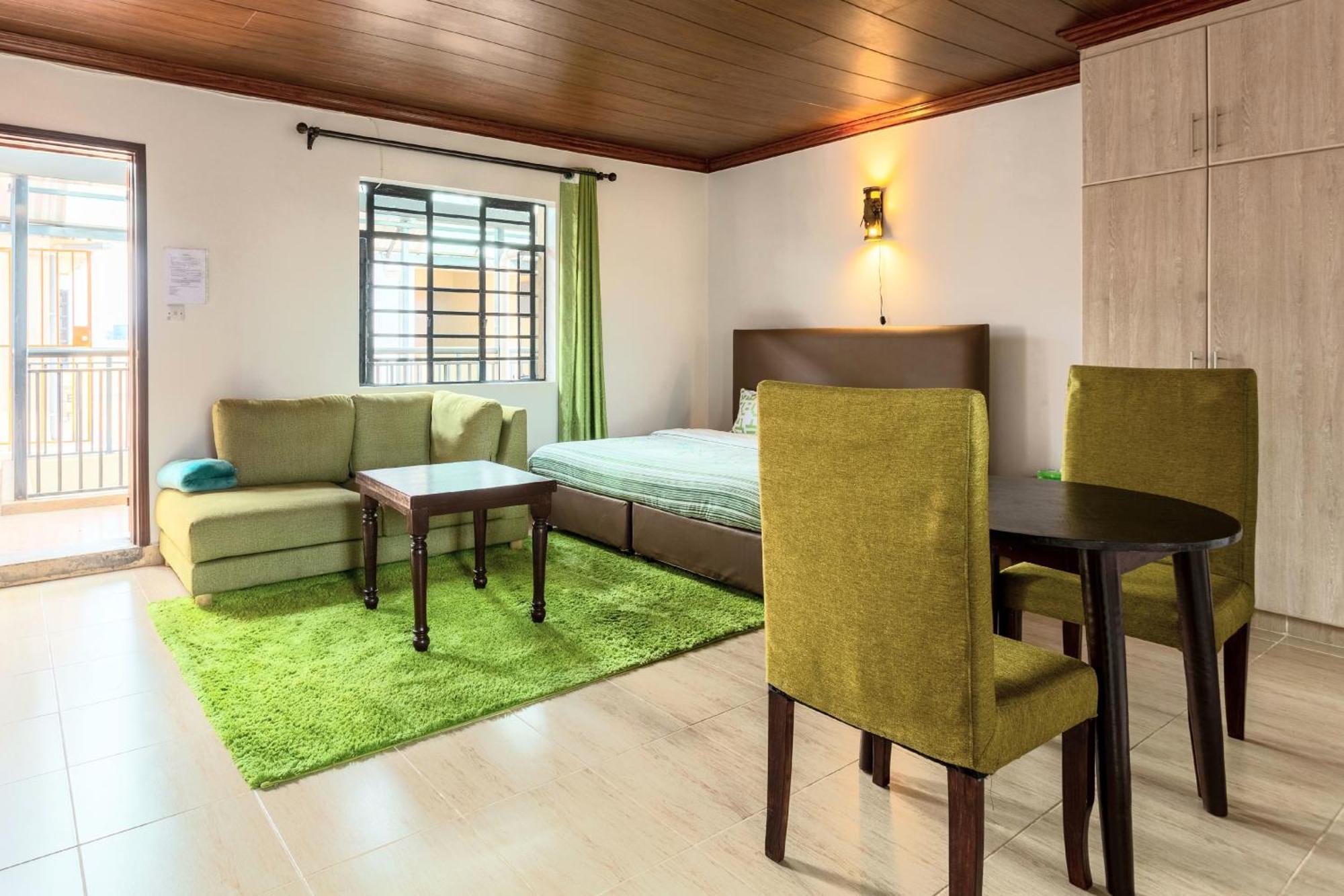 Spacious Penthouse Rooftop With King Bed Nairobi