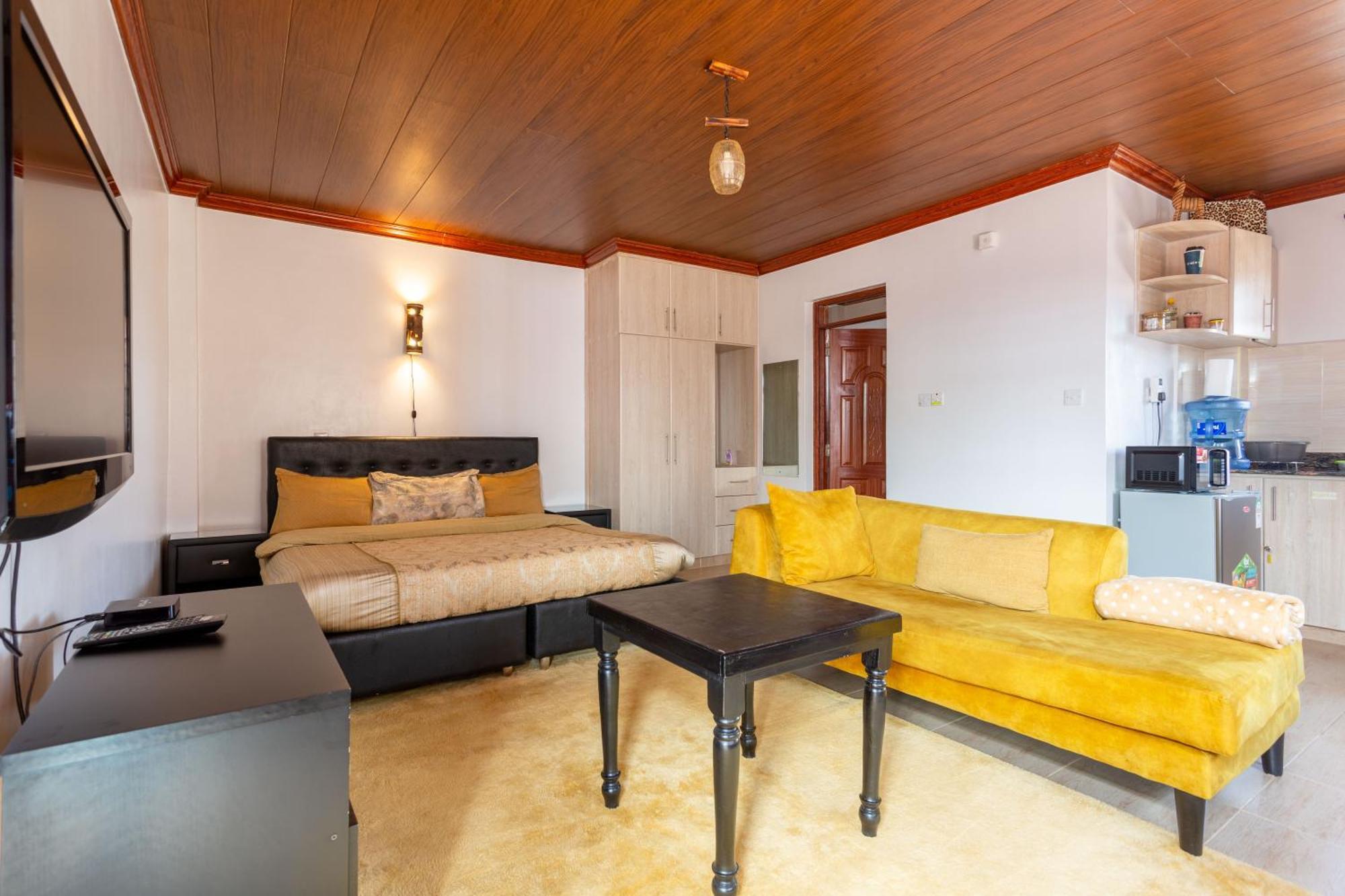 Penthouse Rooftop With King Bed * Nairobi