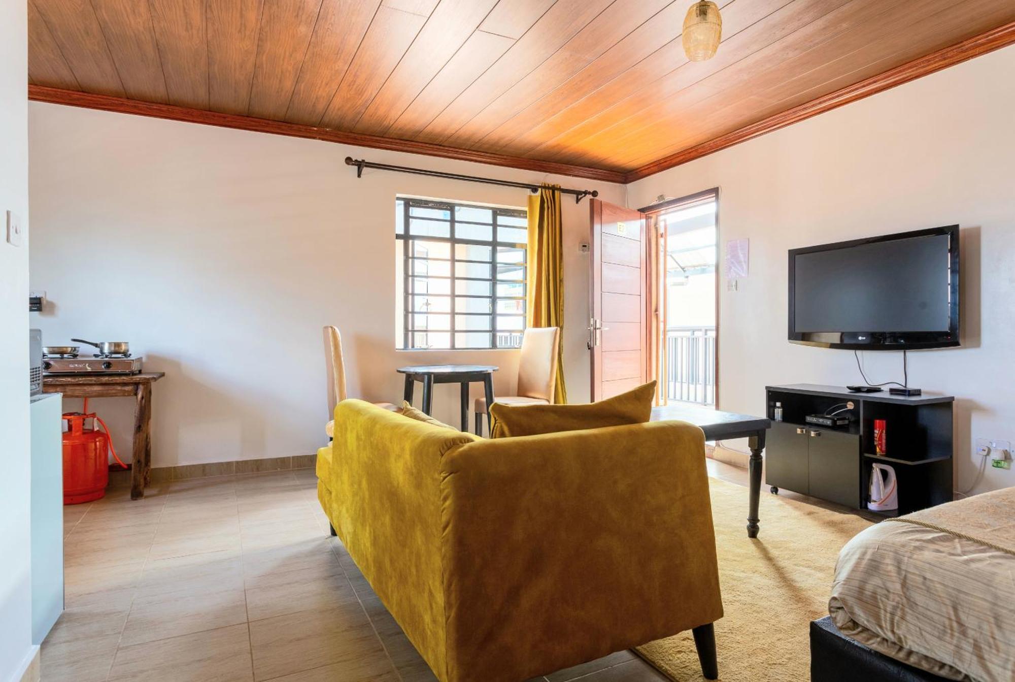 Penthouse Rooftop With King Bed * Nairobi