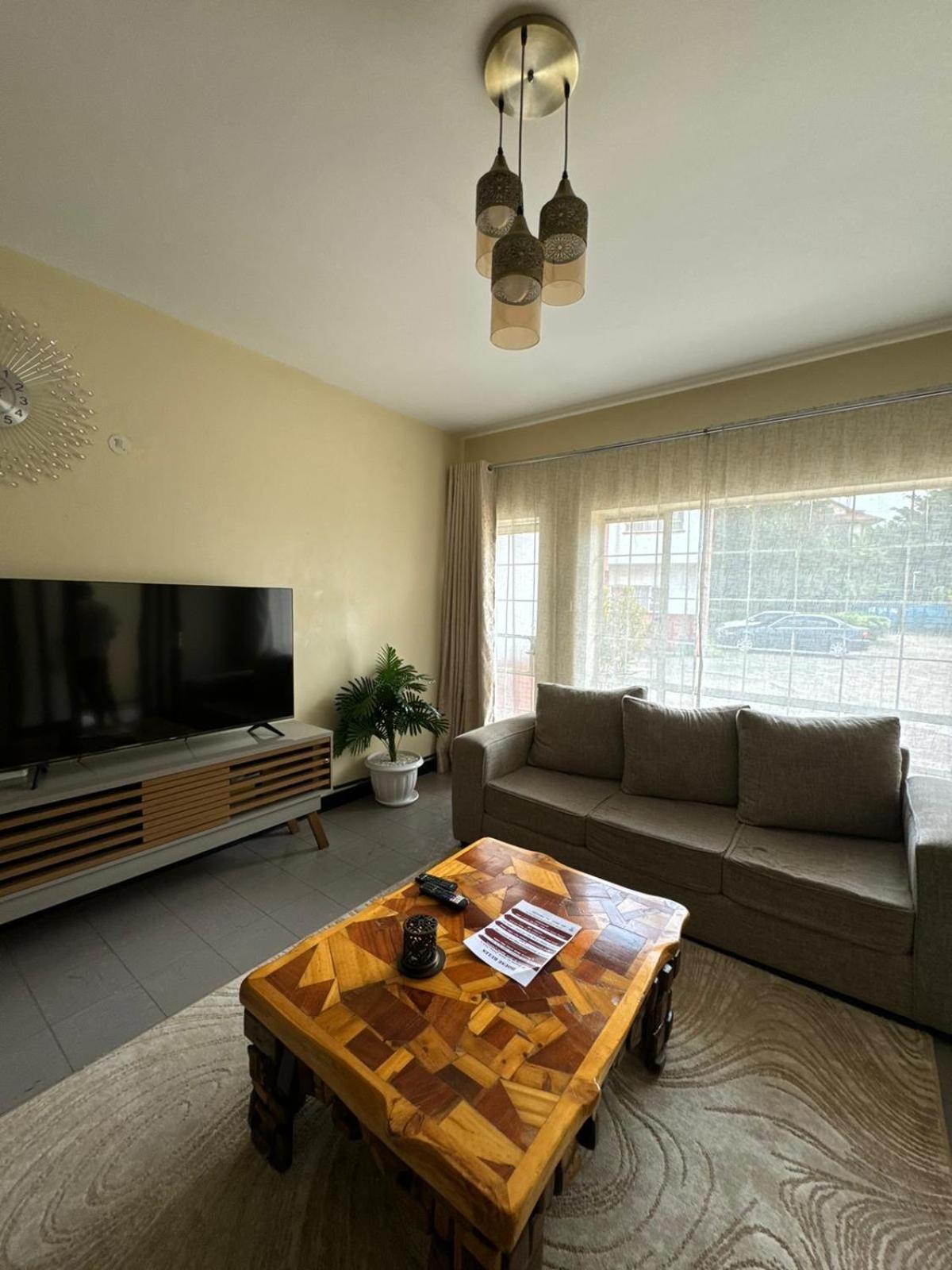 Rose Avenue 100 * Nairobi