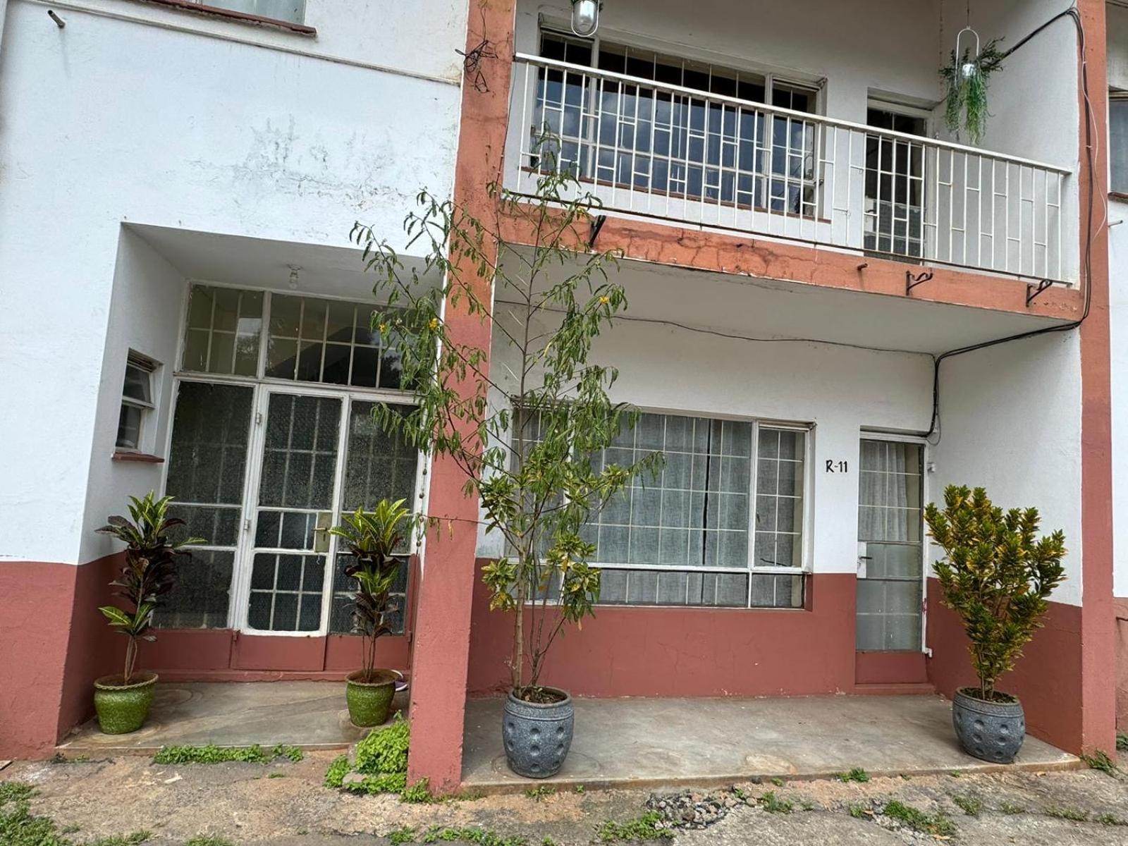 Rose Avenue 100 Apartment *