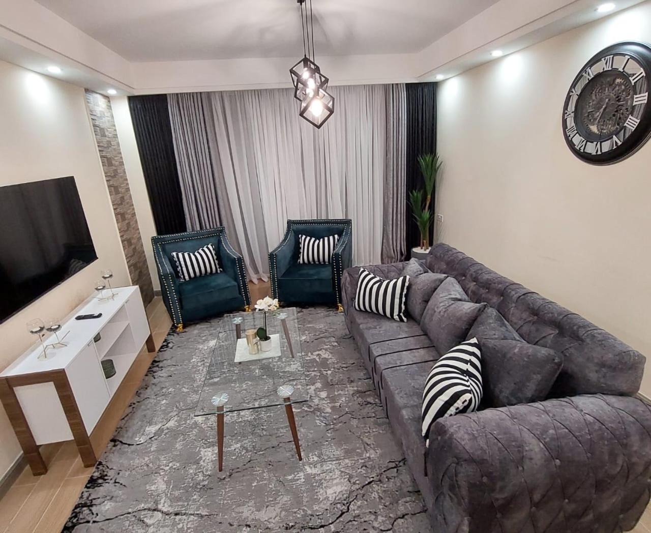 Apartment Elegant Luxurious Homes With Unbeatable Views