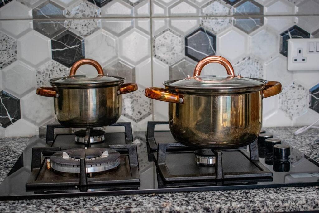 Urban Retreat 1bedroom With Balcony And Rooftop Gym Nairobi