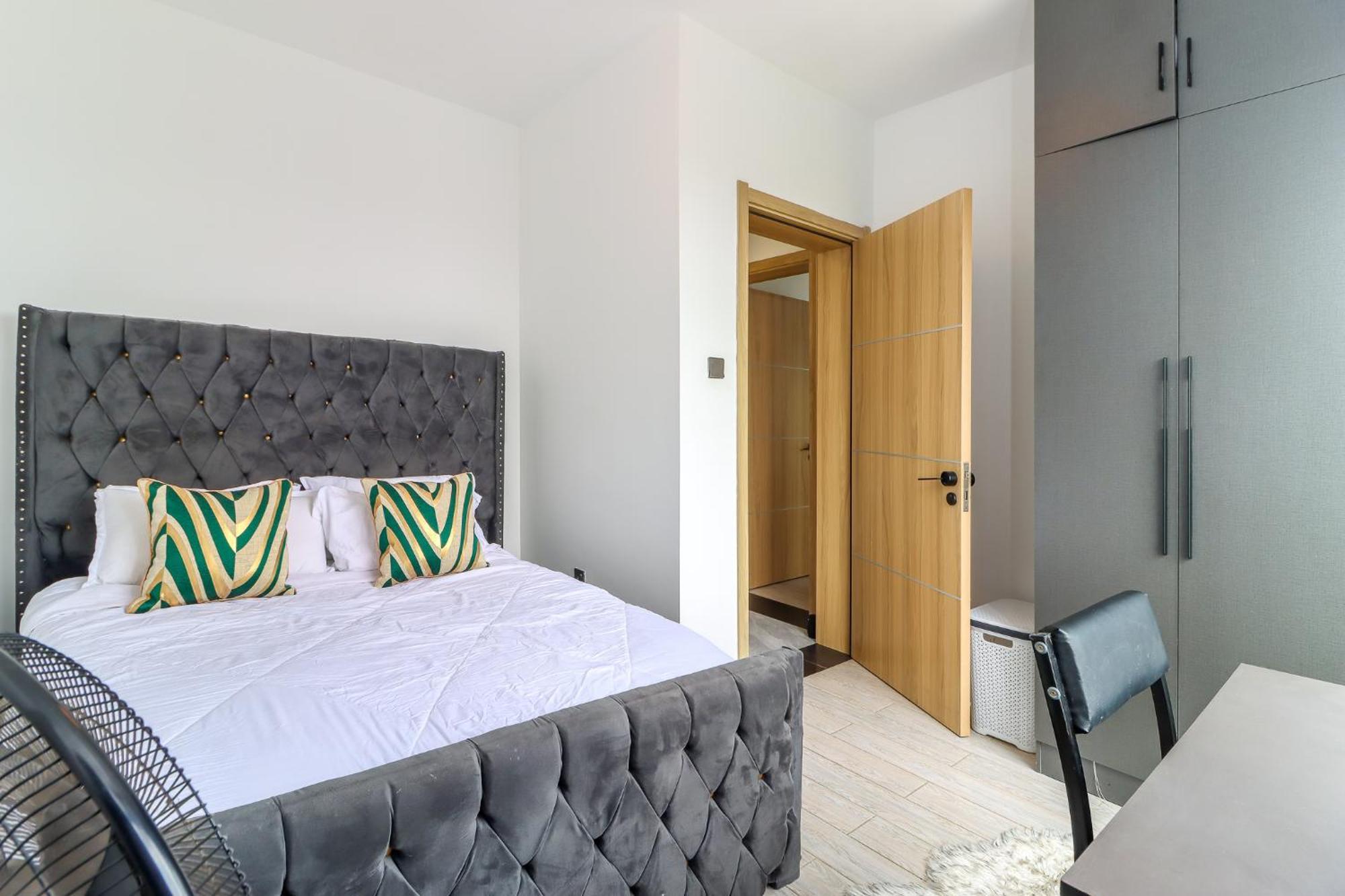 Apartment Nyumbani Oasis - Tastefully Furnished Three Bedroom In Kilimani *