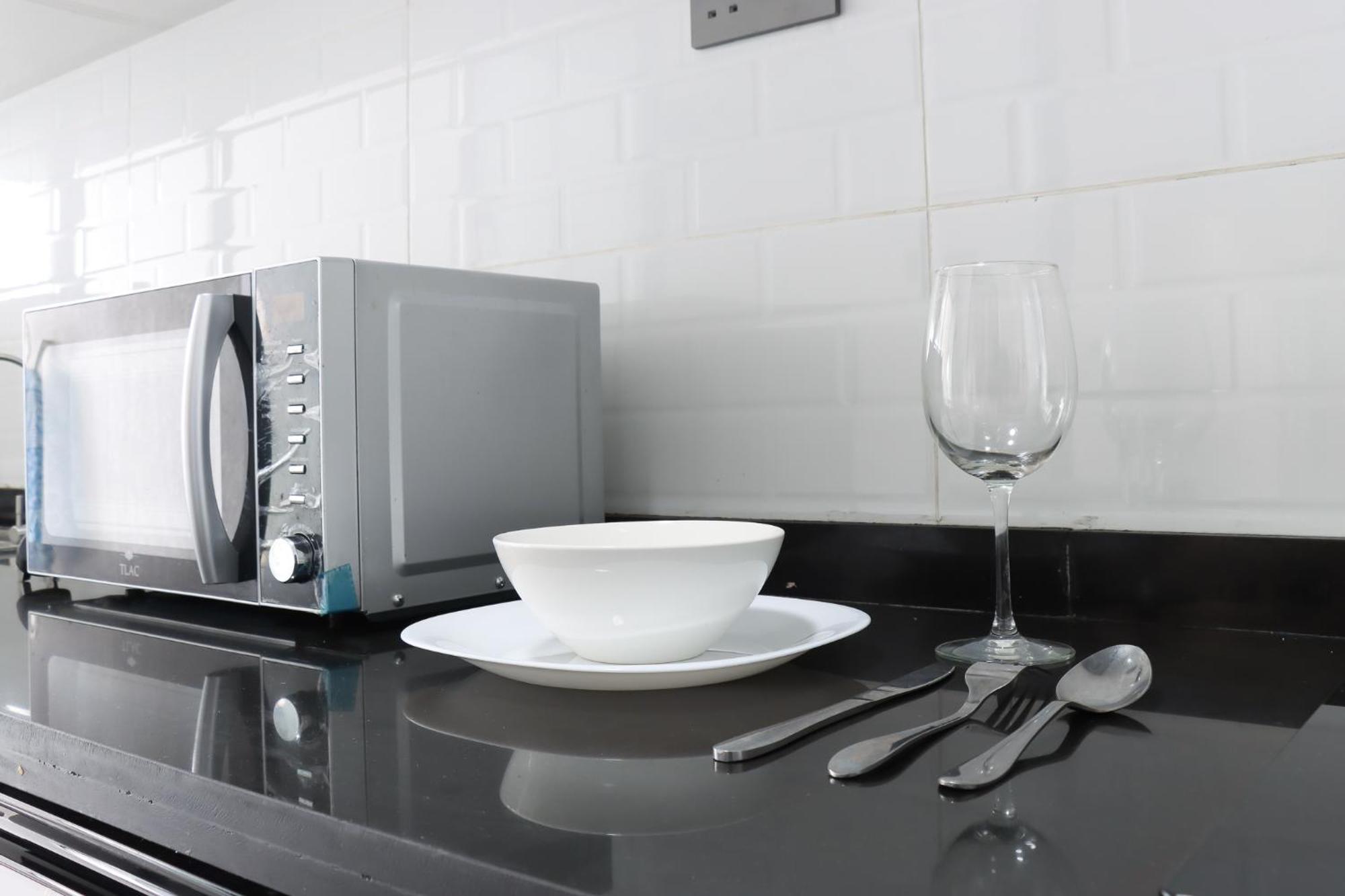 Nyumbani Oasis - Tastefully Furnished Three Bedroom In Kilimani Apartamento Nairobi