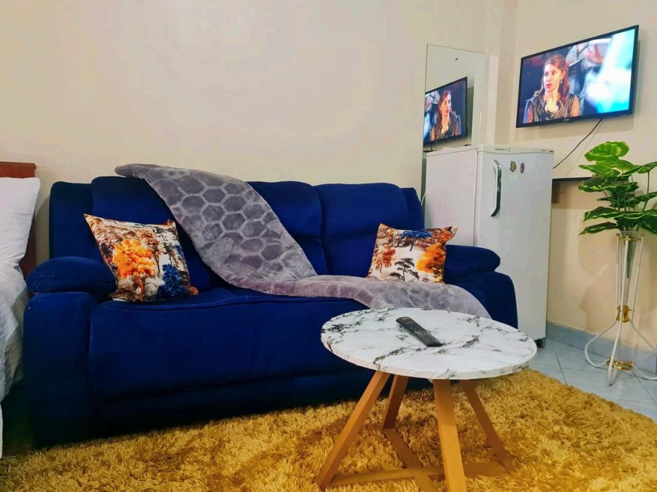 Apartment In Business District