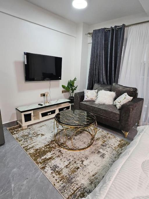 Apartment Gorgeous In Kileleshwa With A Pool And A Gym Nairobi