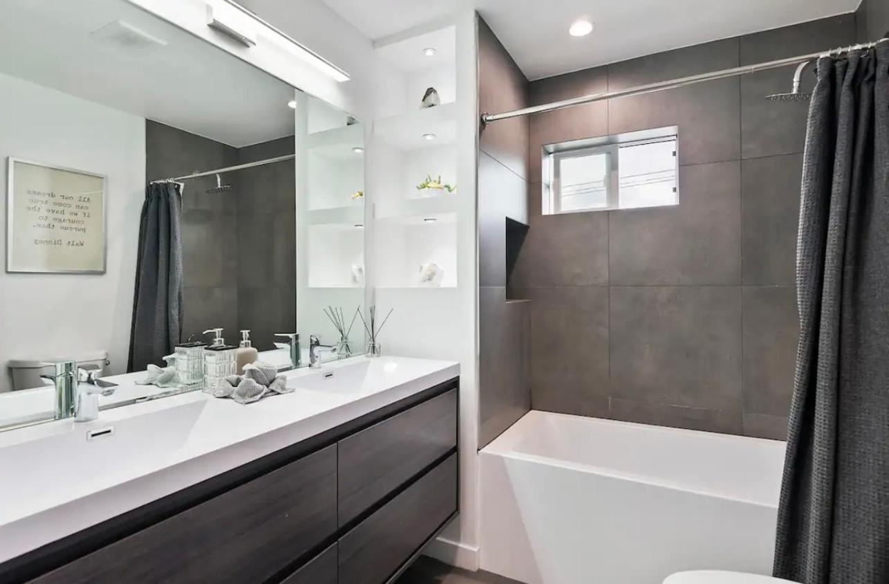 Eastburry Apartment