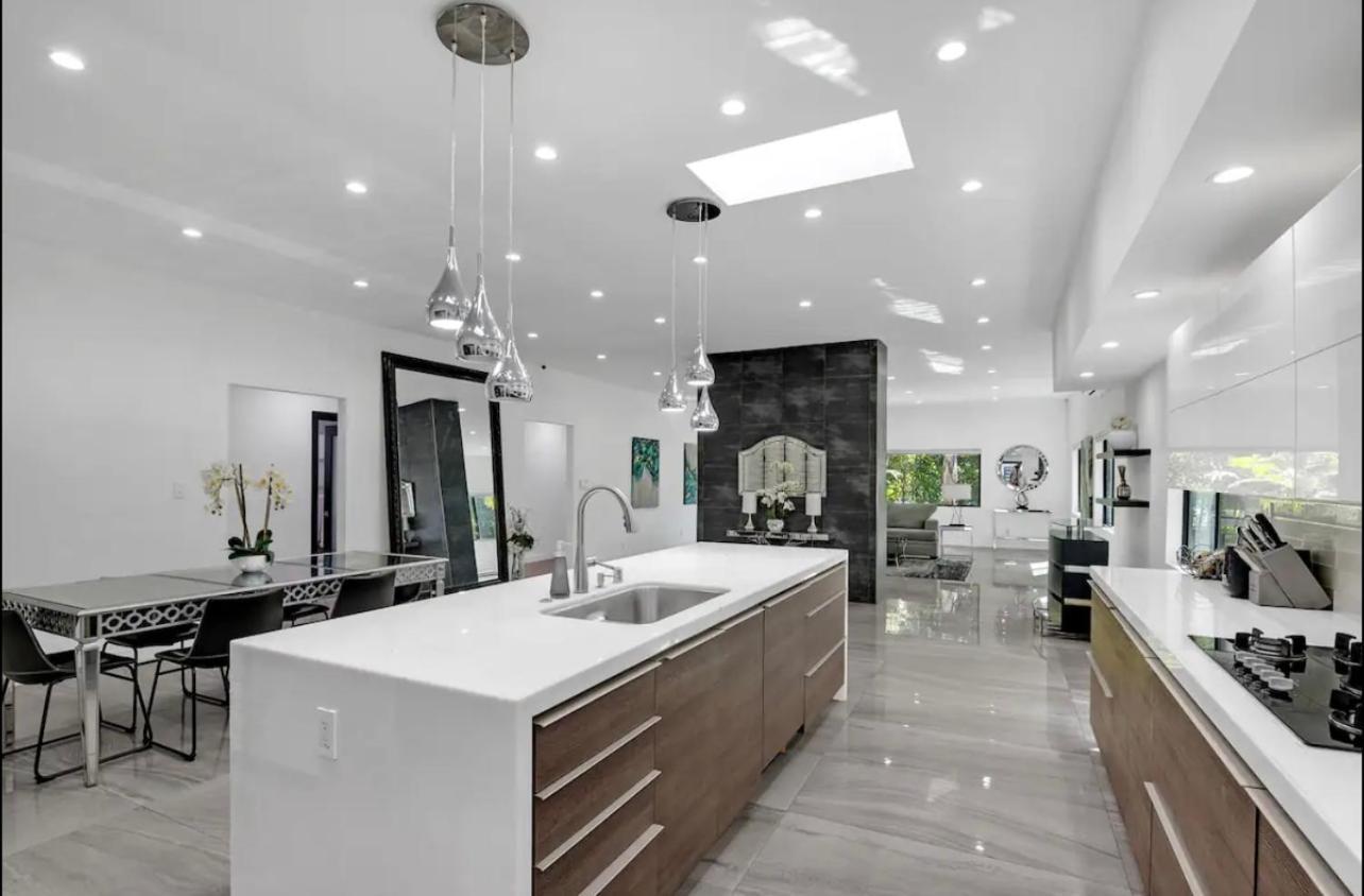 Eastburry Apartment
