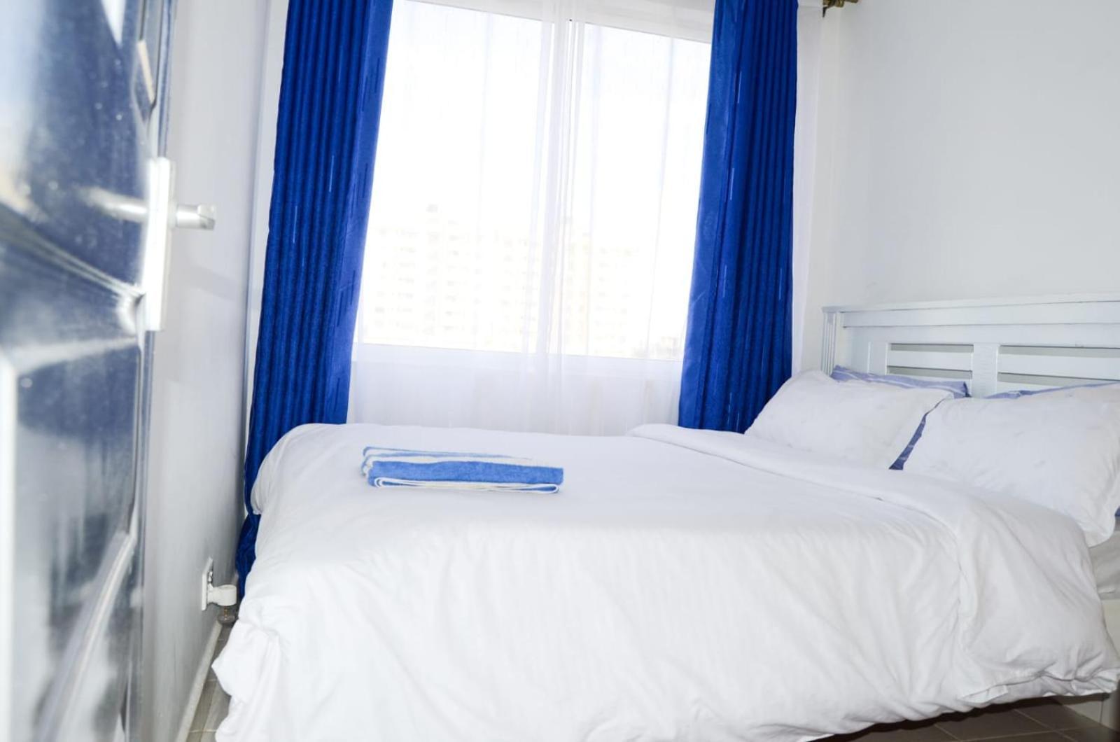 Ruby Homes - 1 Bedroom Racecourse Gardens Apartment *