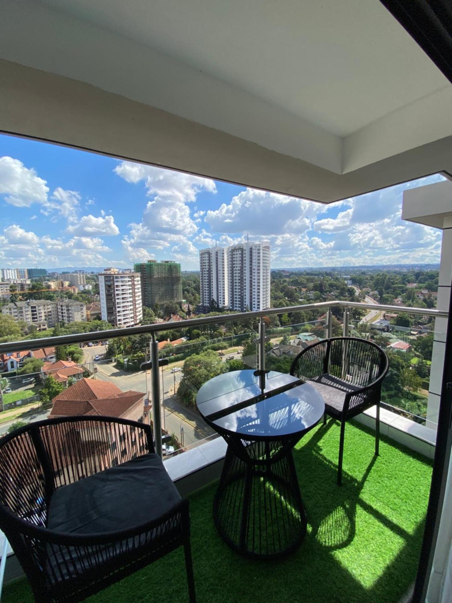 Rare Find Cozy 1bed With Skyline Views * Nairobi