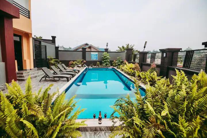 Urban Living 2 Bedroom Apartment *