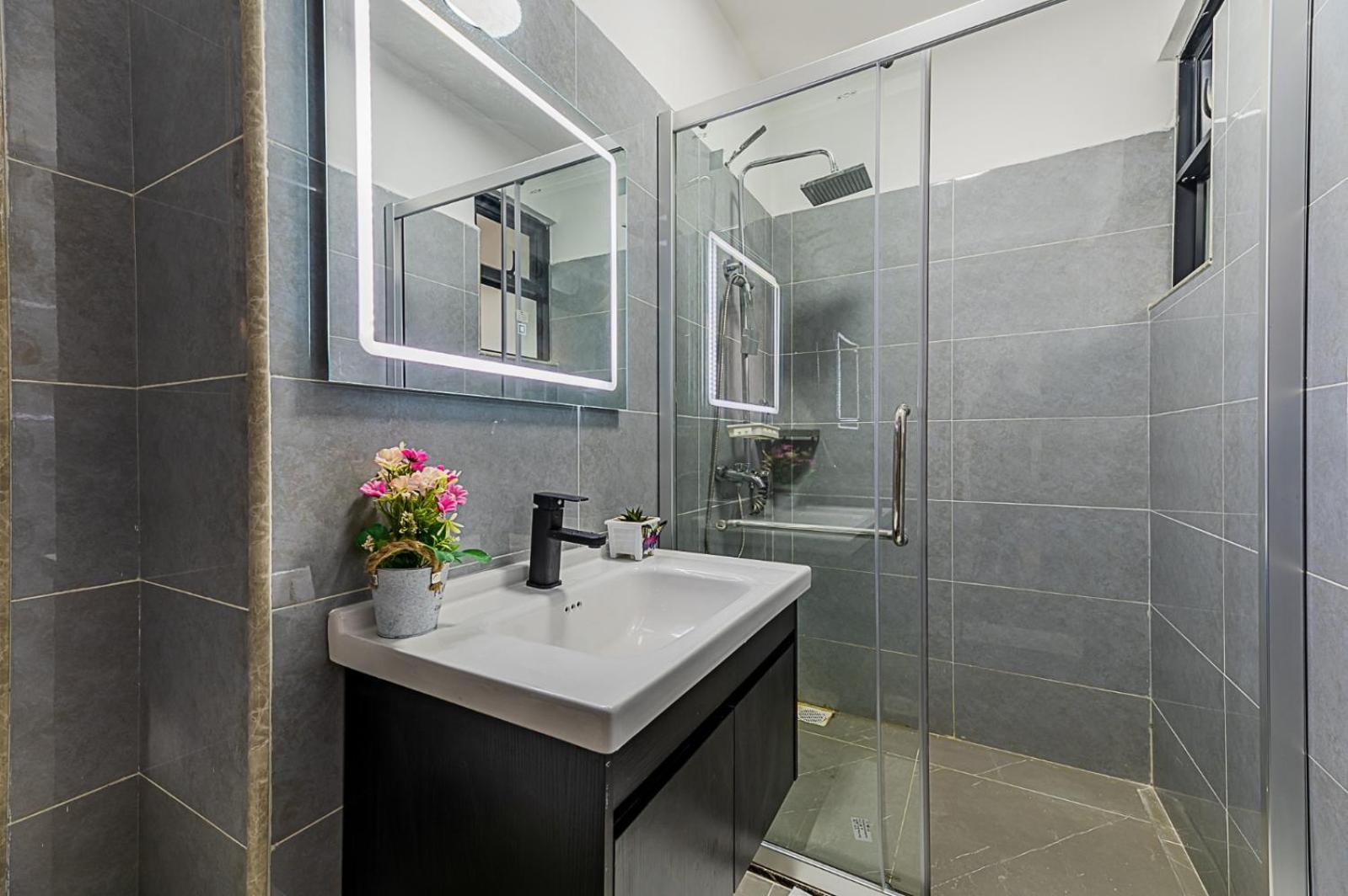Kilimani Apartment *