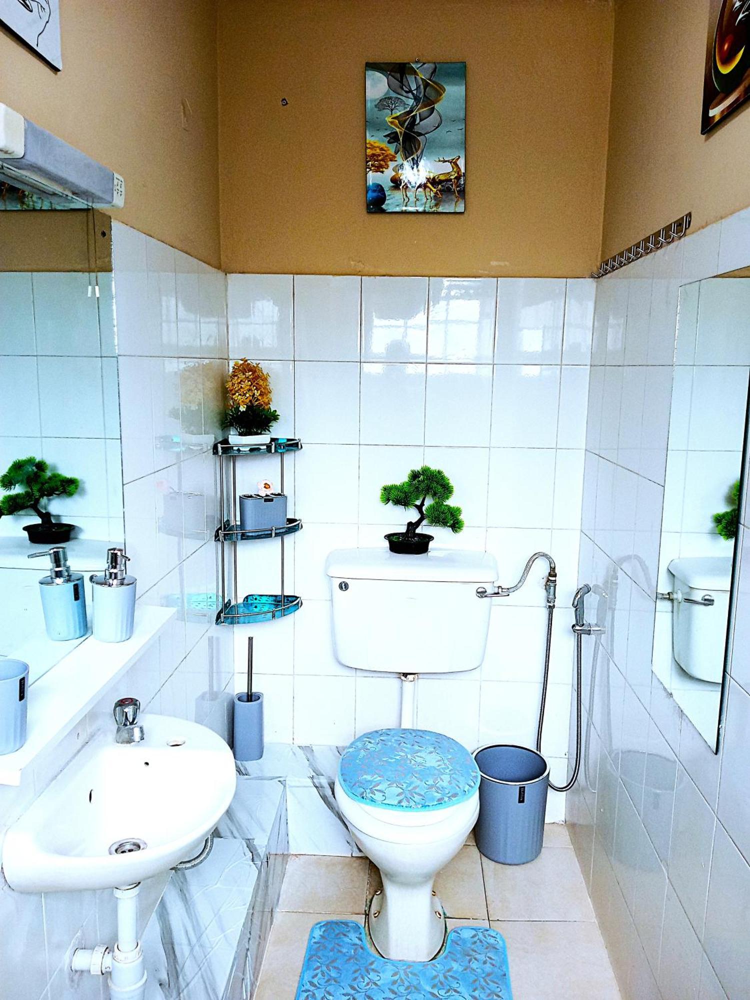 Bed & Breakfast Cosy Staycation Nairobi