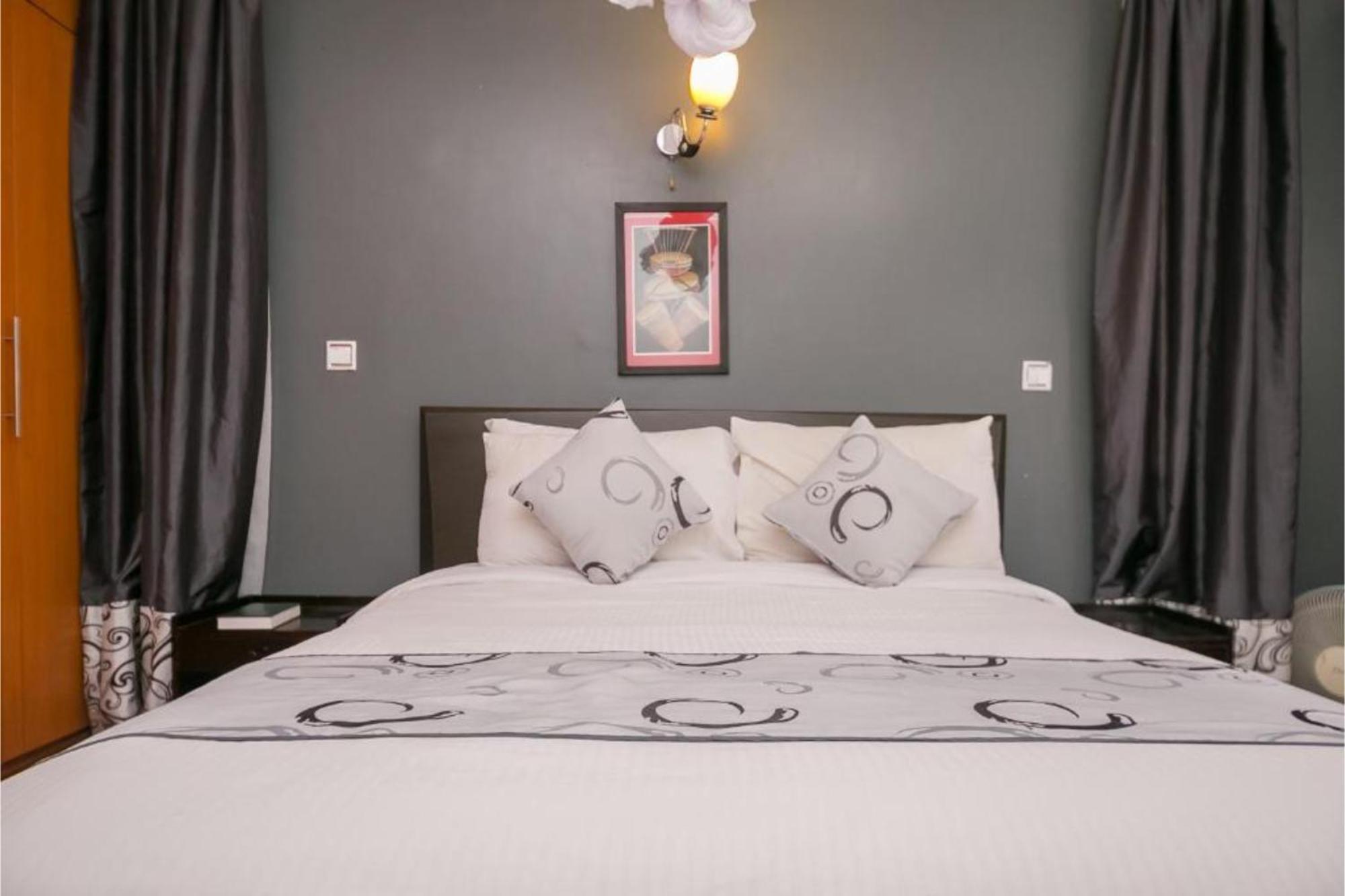 Meltonia Luxury * Nairobi