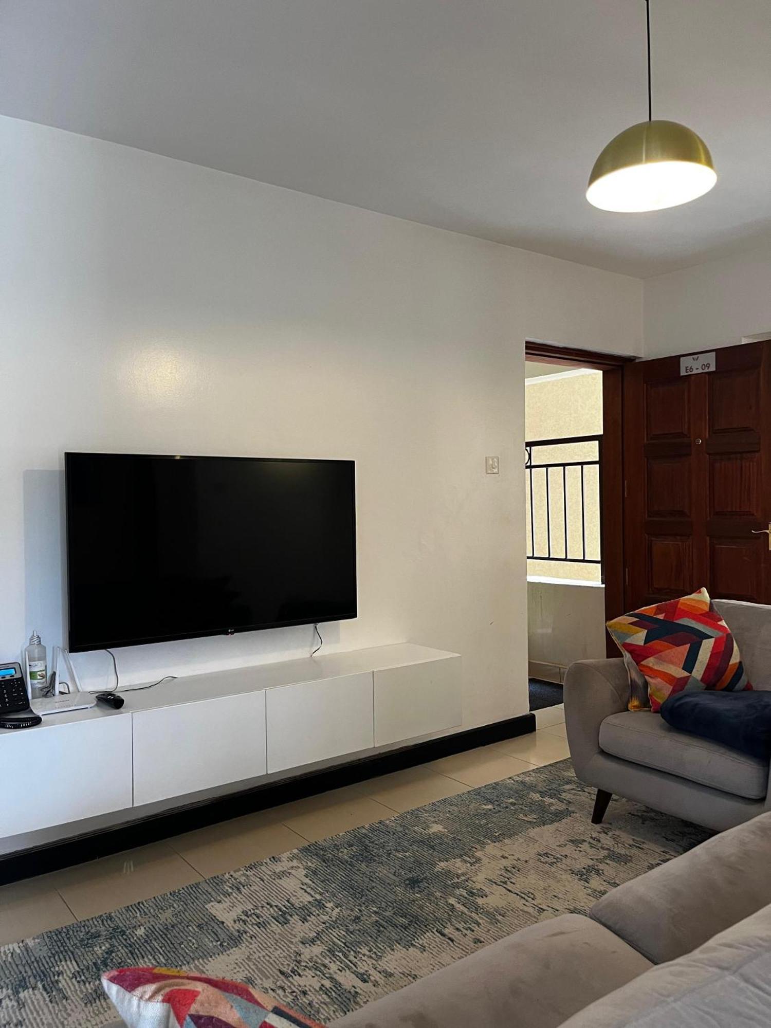 Two Bedroom In Madaraka Estate Apartment