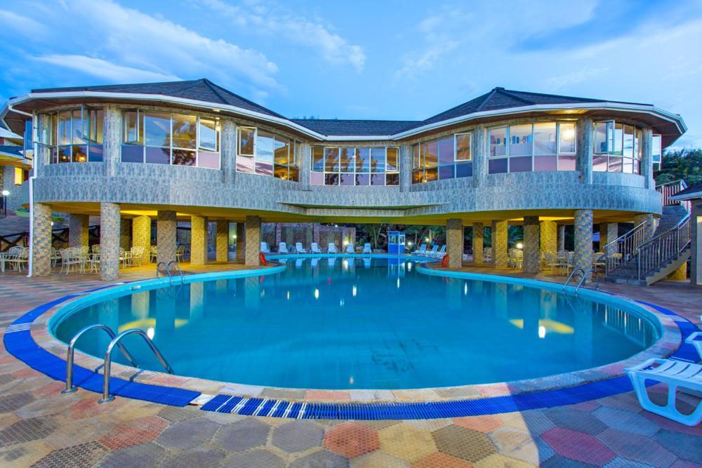 Nokras Riverine & Hotel 4*