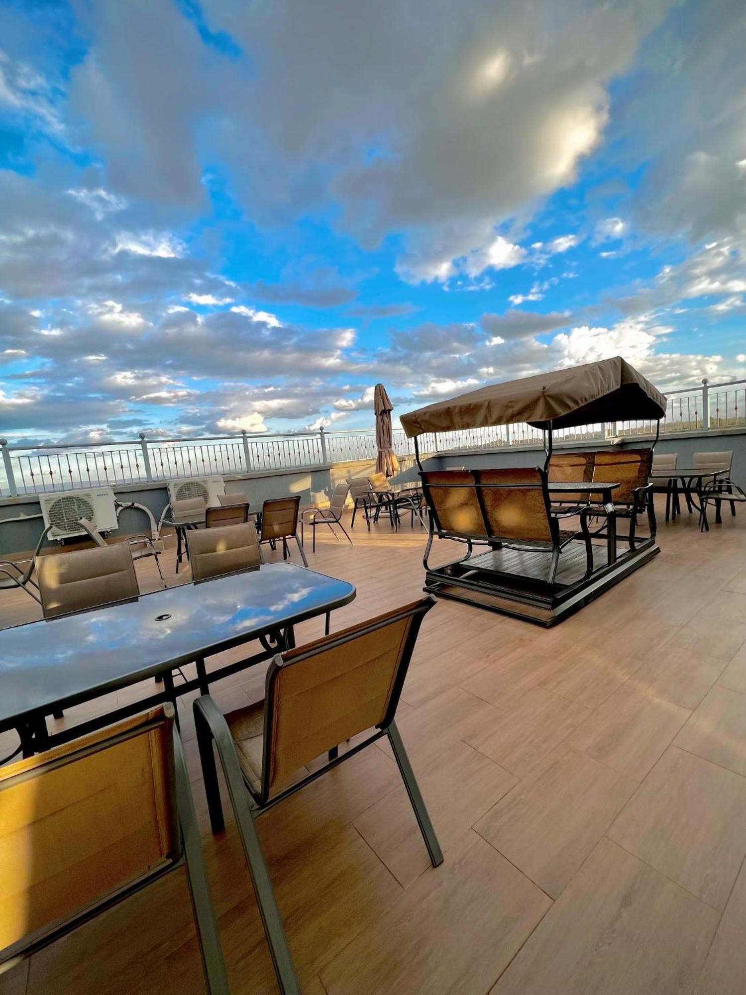 Neema Court Executive Apartment *