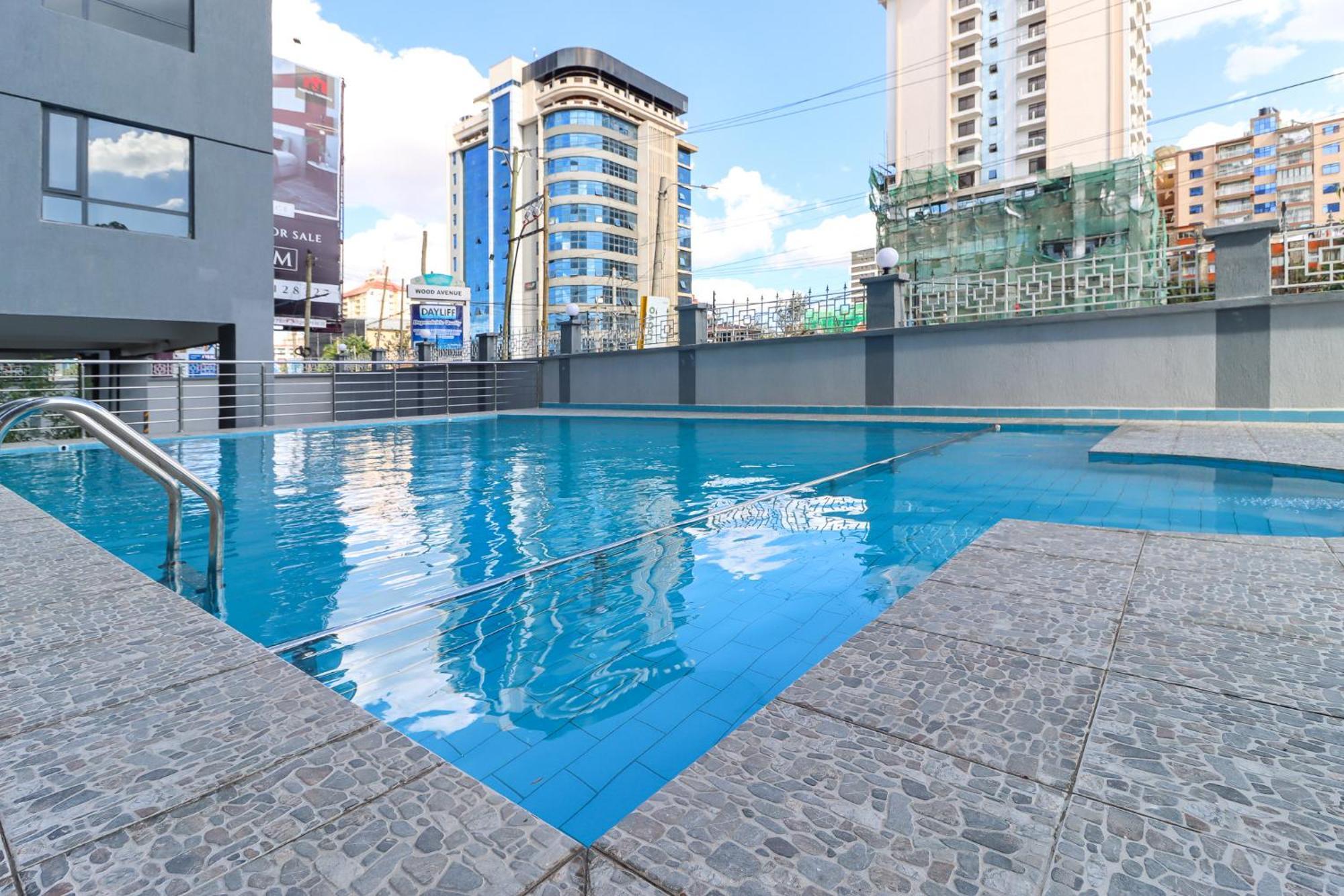Nyumbani Oasis - Tastefully Furnished Three Bedroom In Kilimani