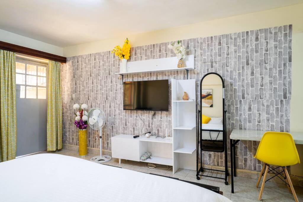 Oloiplai Studio Westlands 4b *
