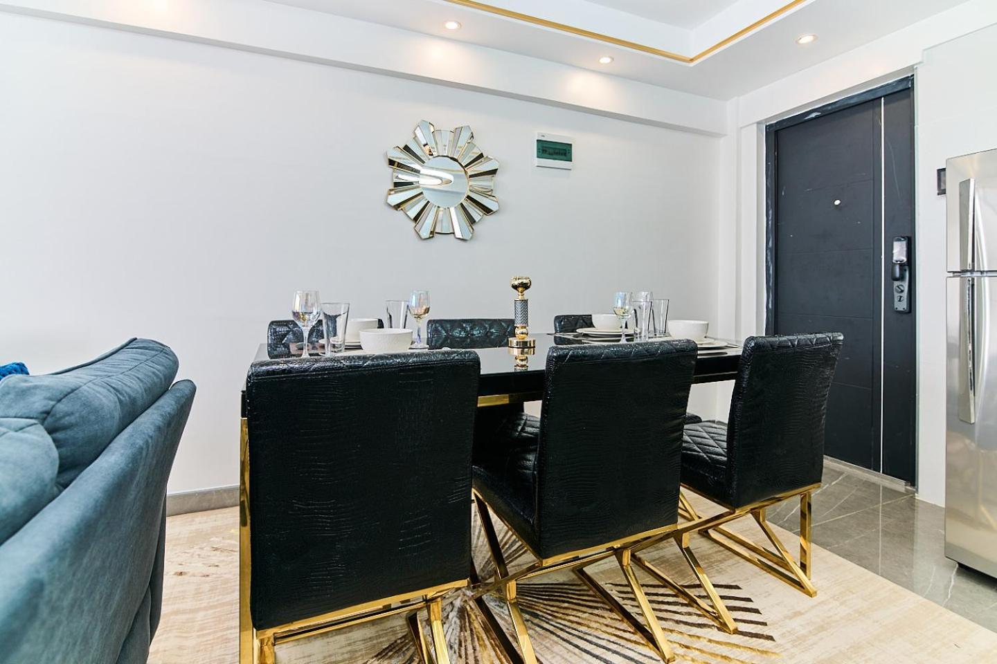 Alina Ridge Apartment