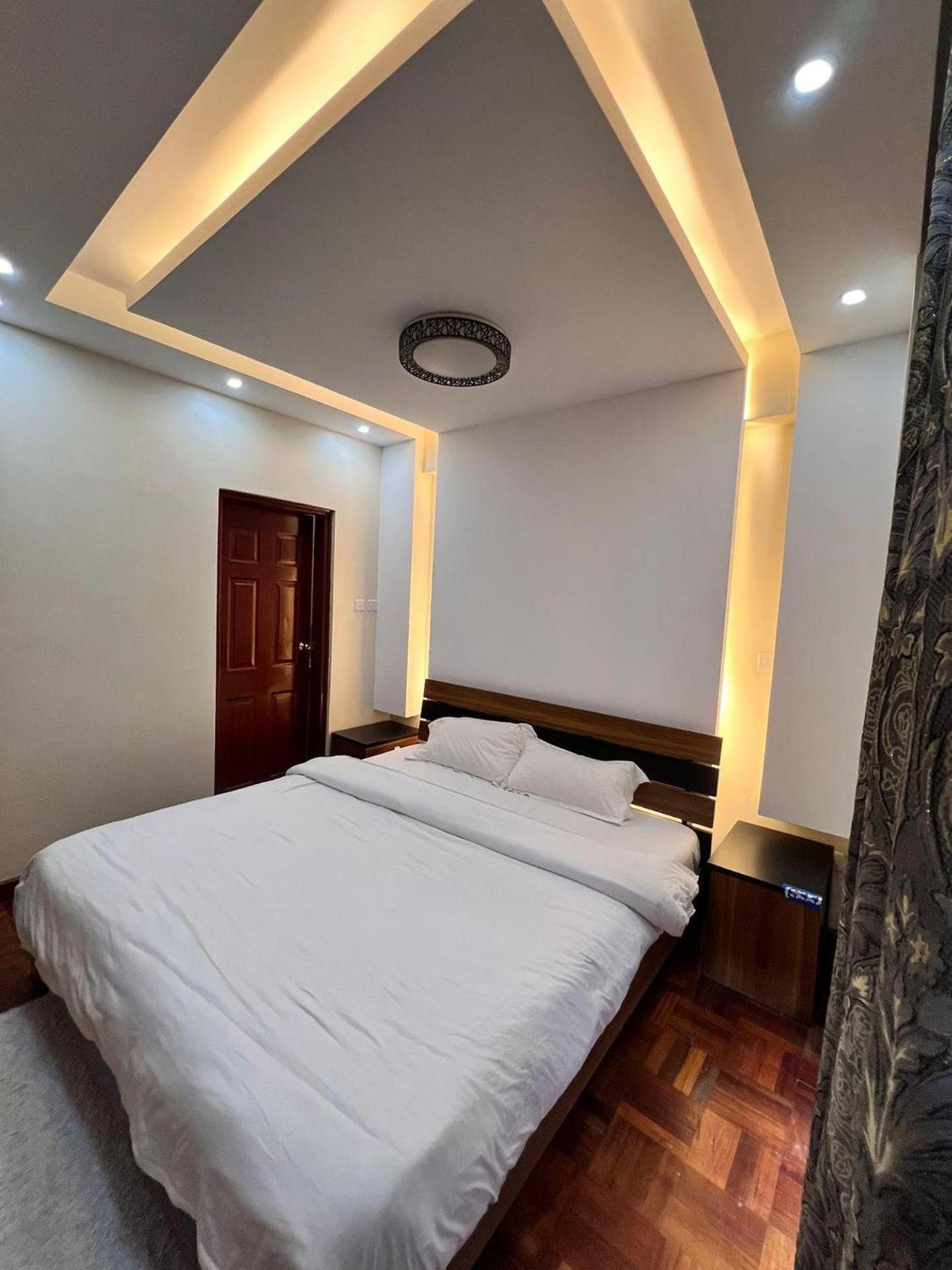 Cosy 1bdr For Two In Westlands *