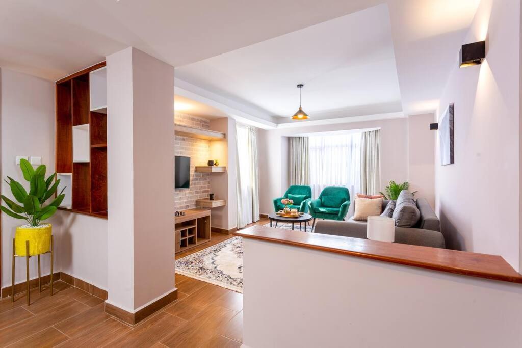 2bedroom With A Pool And Gym At Westlands Apartment