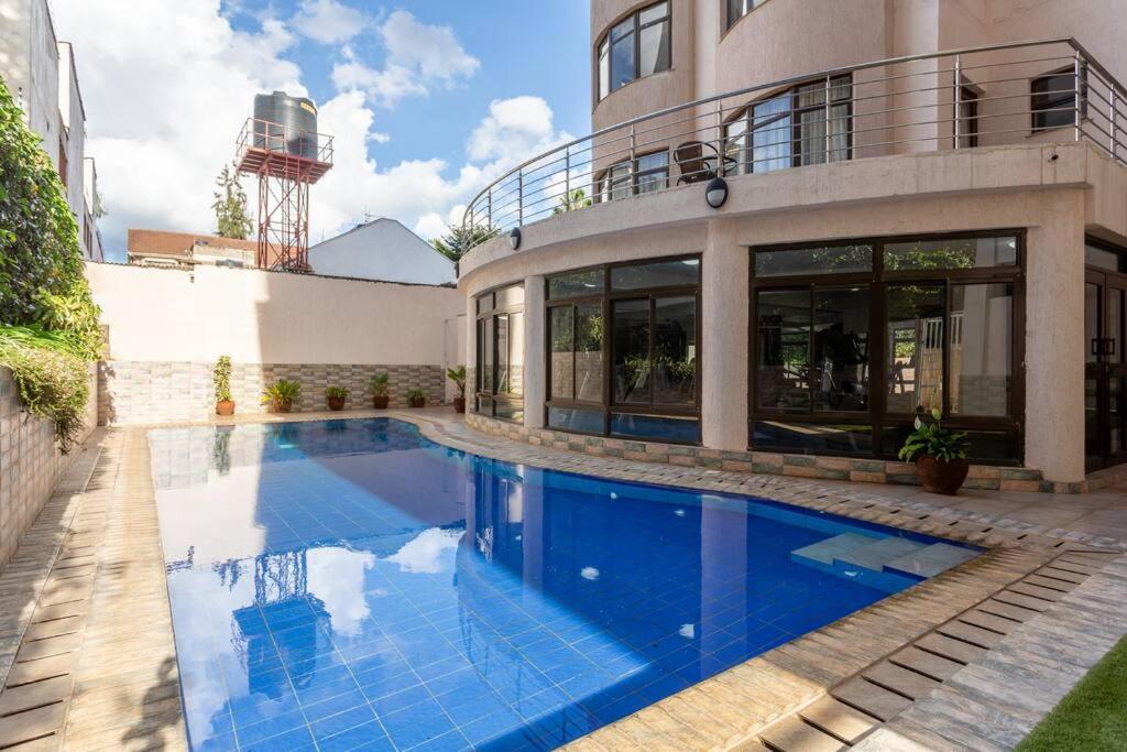 2bedroom With A Pool And Gym At Westlands *
