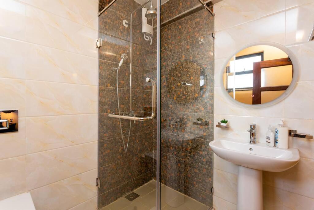 2bedroom With A Pool And Gym At Westlands