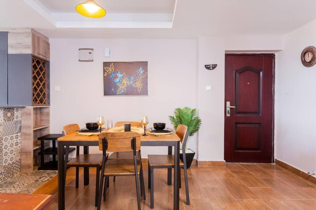 Apartment 2bedroom With A Pool And Gym At Westlands Nairobi