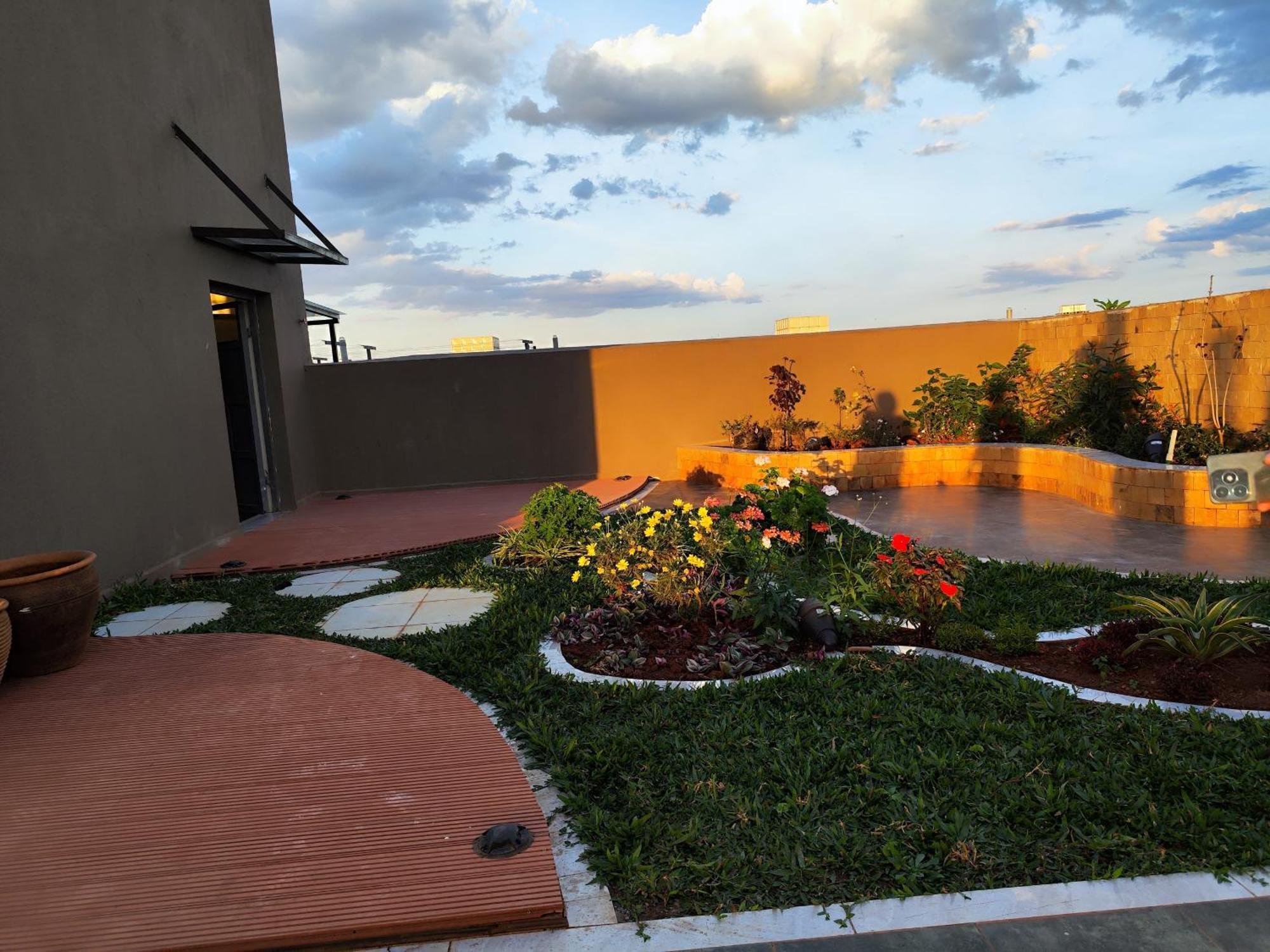 Soft Life Crib In Lavington - Dine, Wine & Relax Nairobi