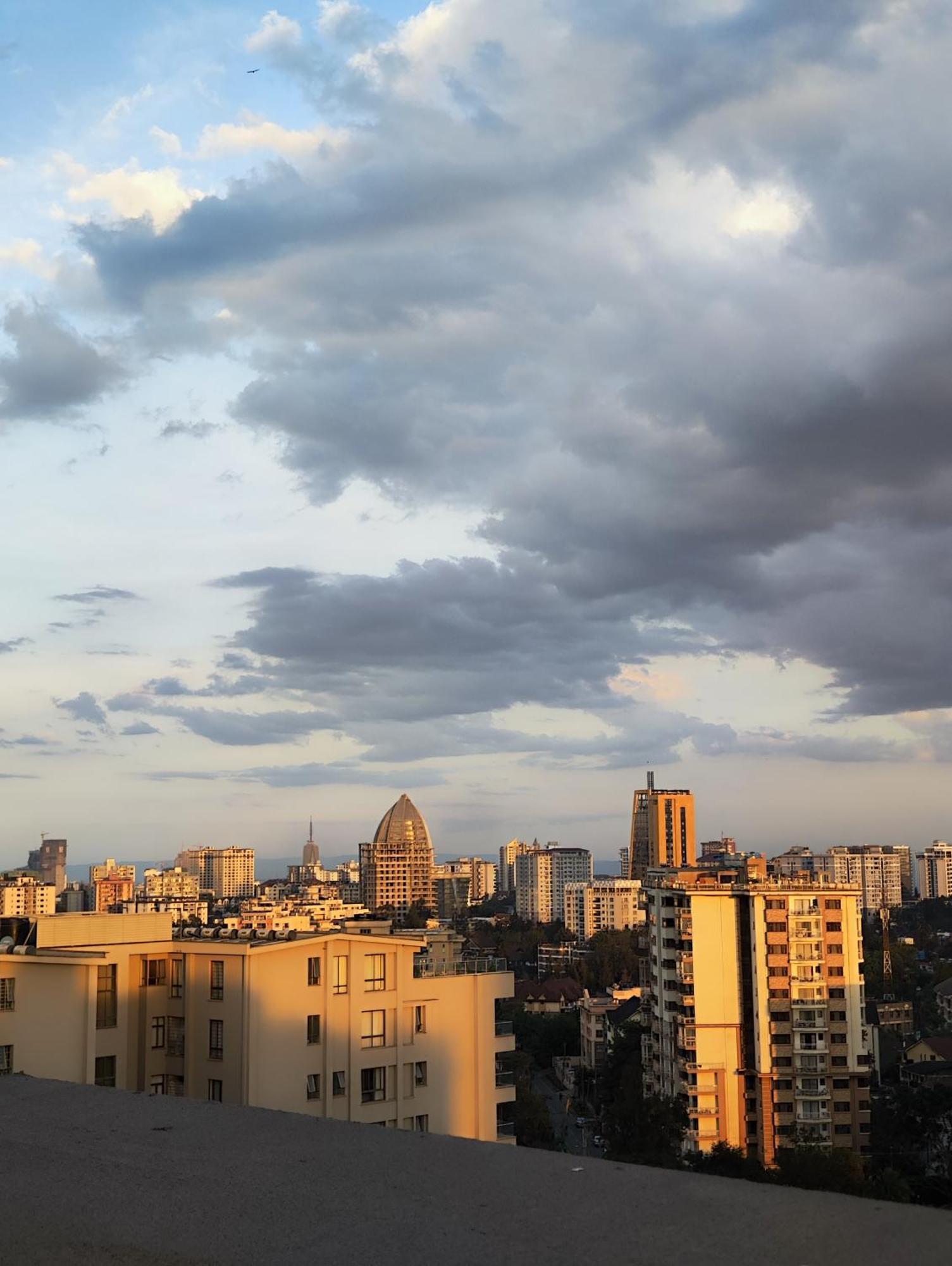 Apartment Soft Life Crib In Lavington - Dine, Wine & Relax *
