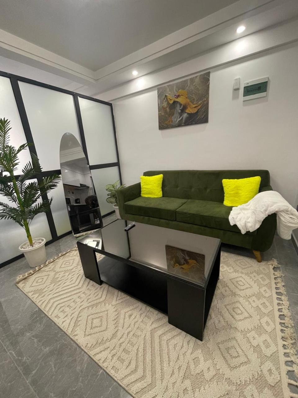 New 1 Bedroom