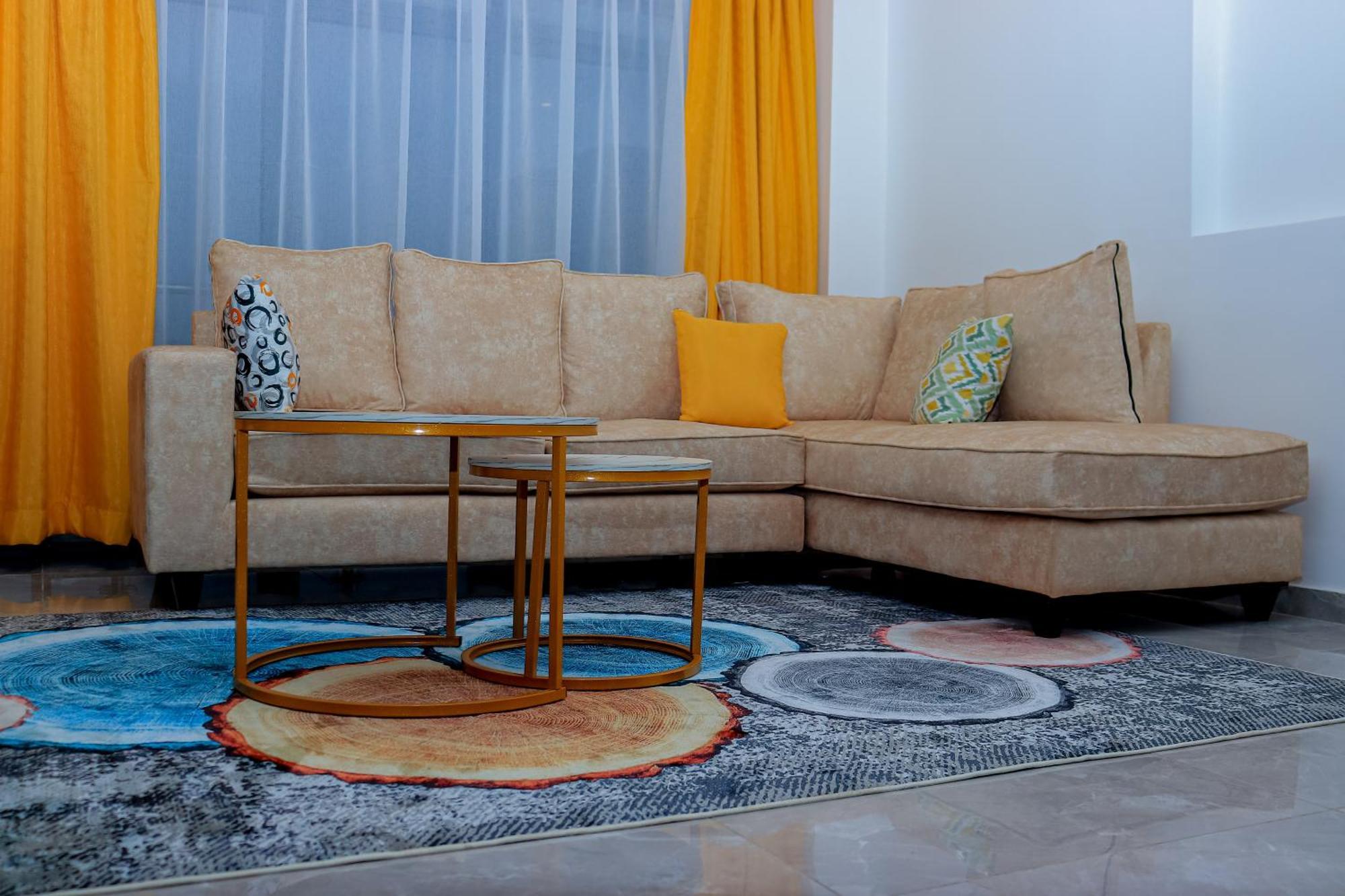 Luxe Oasis Kilimani, Gym, Parking, Wifi And Balcony