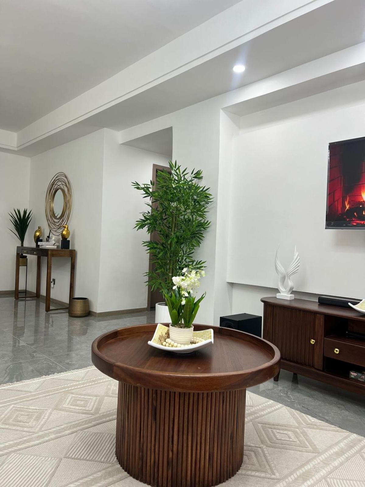 Lavish Escapades Kilimani