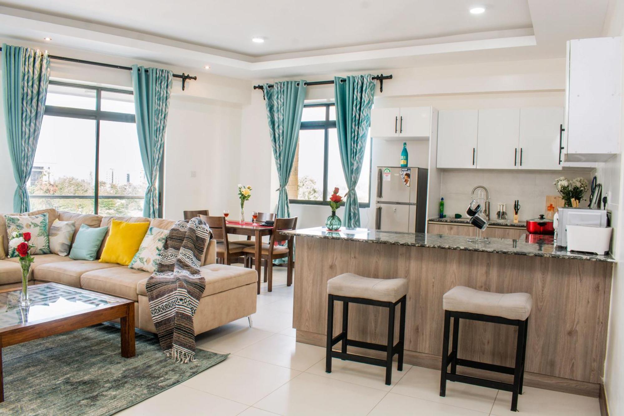 Silverstone 2 Bedroom With Views Gym& Pool